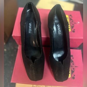 Vaneli Shari Black Heels Never Been Worn Size 9 M